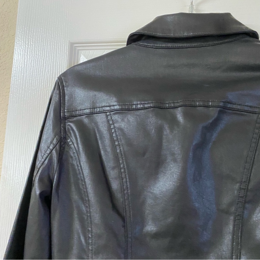 White House Black Market Coated Denim Classic Cropped Faux Leather Jacket Size 4 - Picture 12 of 16